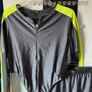 Fashion Nova set ( Fly AF 2 Piece Set ) - charcoal/neon green combo - Size: 2X